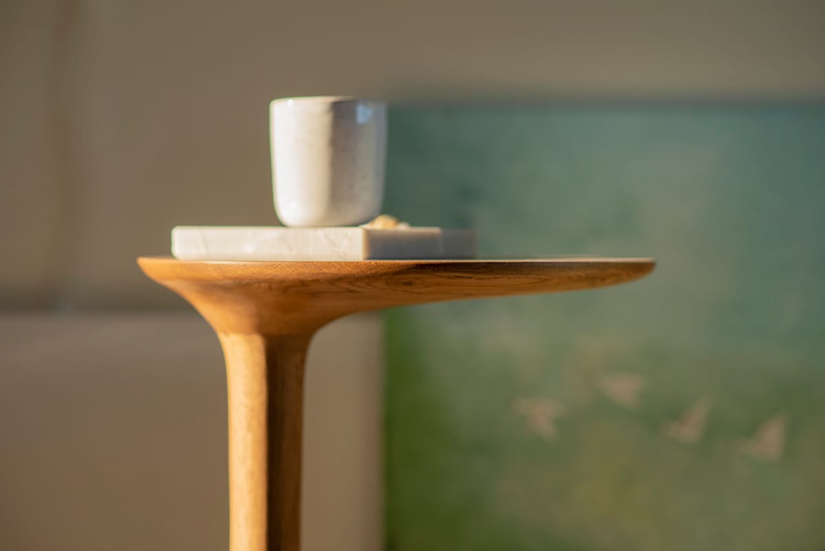 HOYA dębowy stolik boczny, pomocniczy